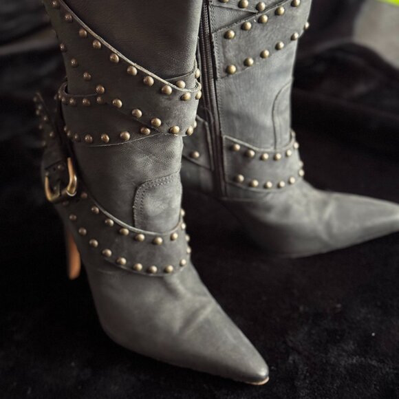 Stunning Manolo Blahnik Studded Grey Suede Boots Size 7 - Picture 2 of 5